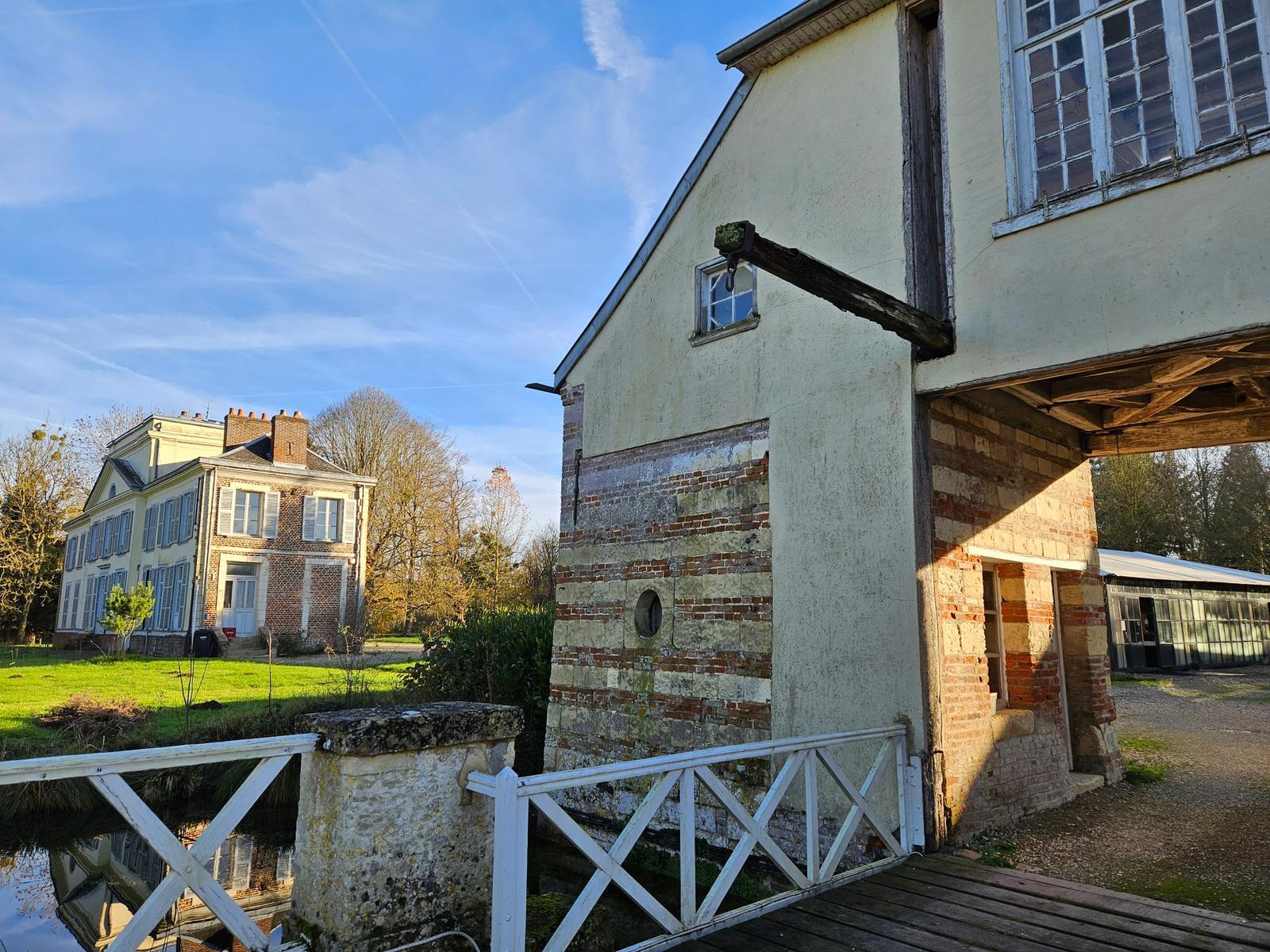 Conty : château de Luzières 51