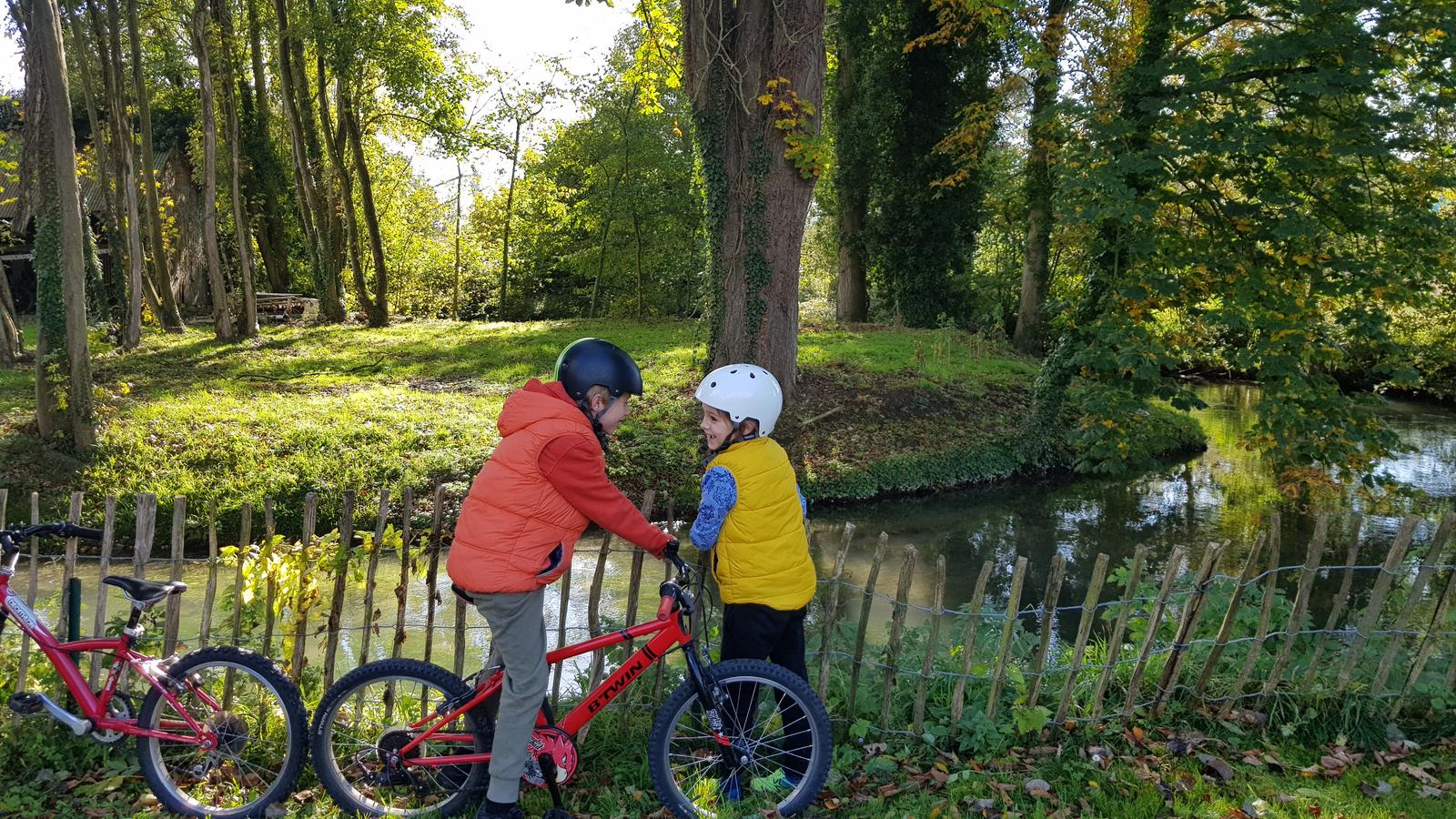 Conty : écuries de la roulotte "Selle insolite" 46