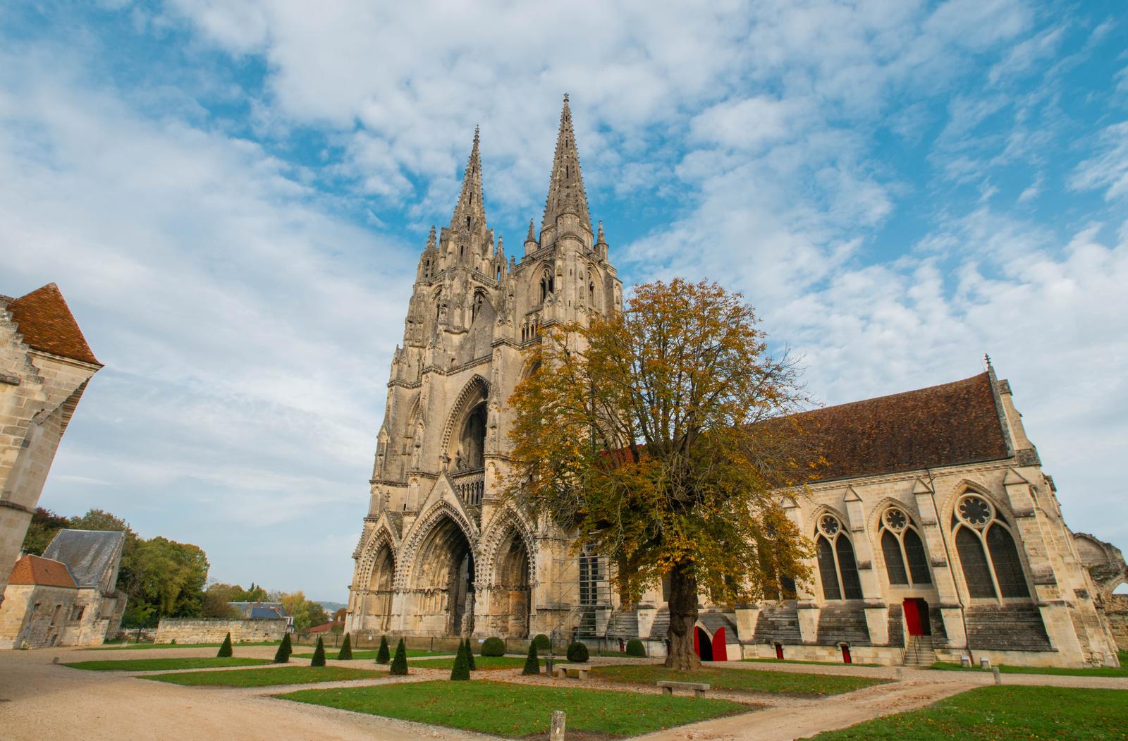 Soissons : Abbaye Saint-Jean-des-Vignes 01