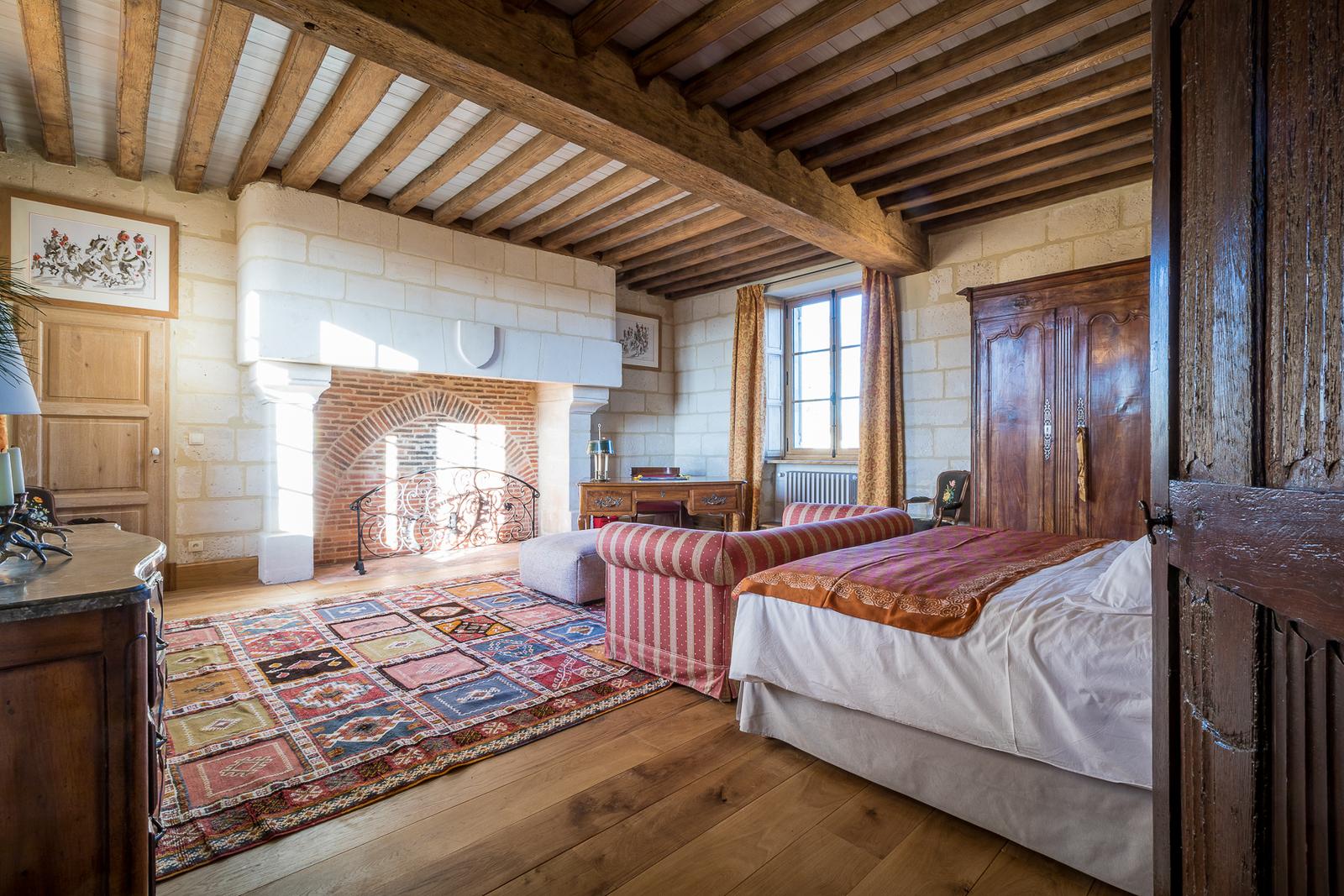 Largny sur Automne : Manoir de la cour 22