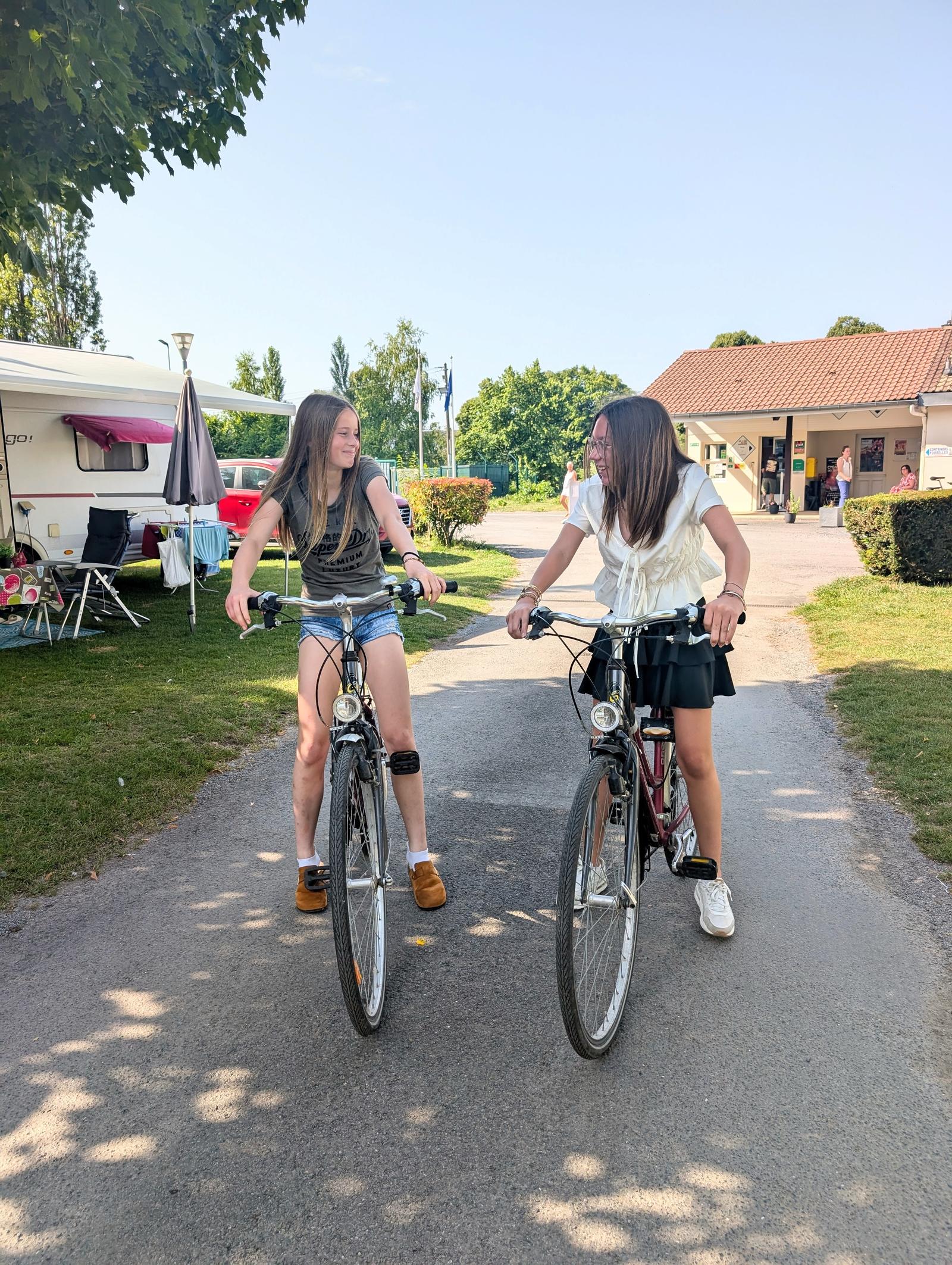 Péronne : Camping du Port de Plaisance 03