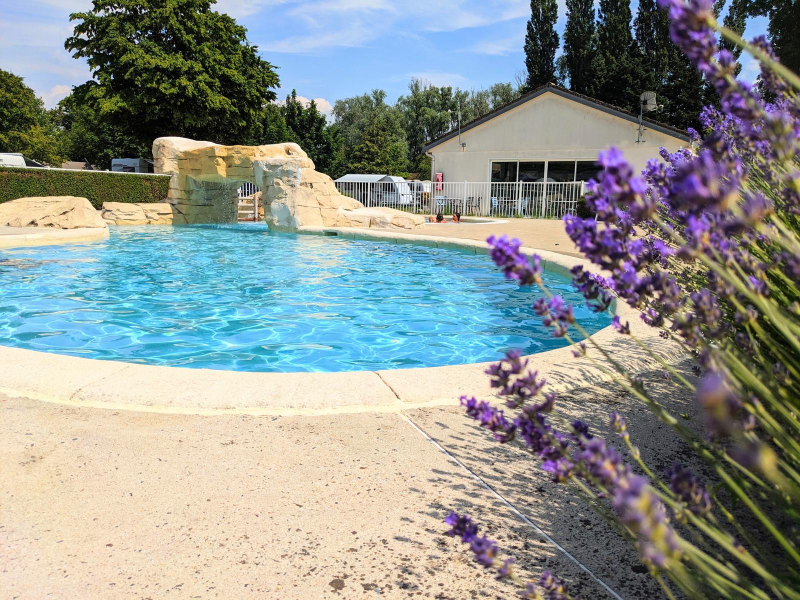 Péronne : Camping du Port de Plaisance 12
