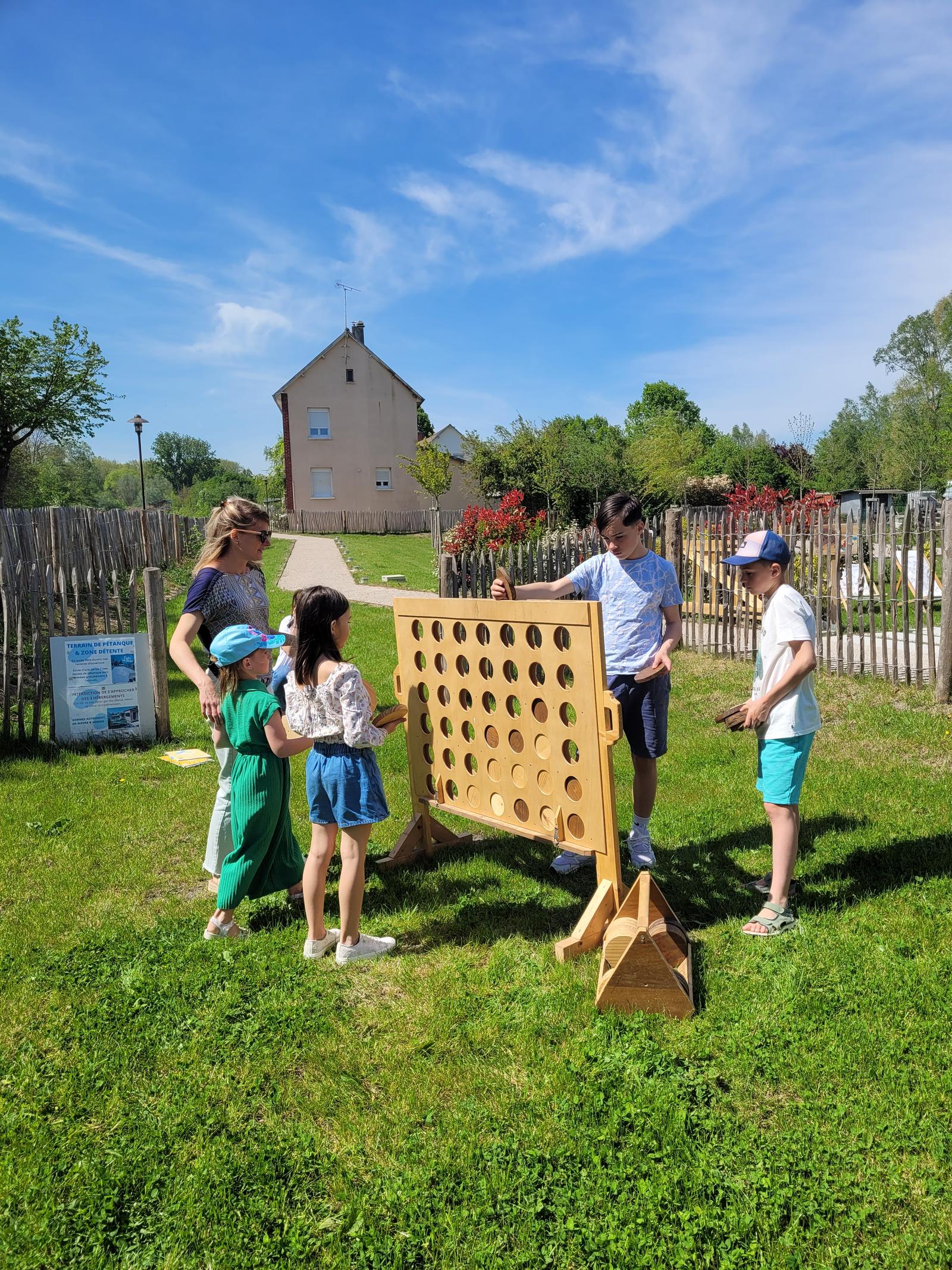 Picquingy : cabanes en bois Cyclo lodges 11