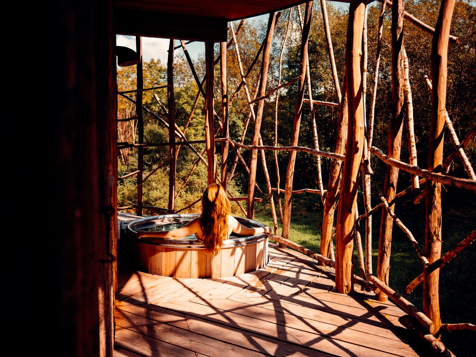 -Cabanes de La Réserve - Cabane Spa dans les arbres @elsa_cyril (14)