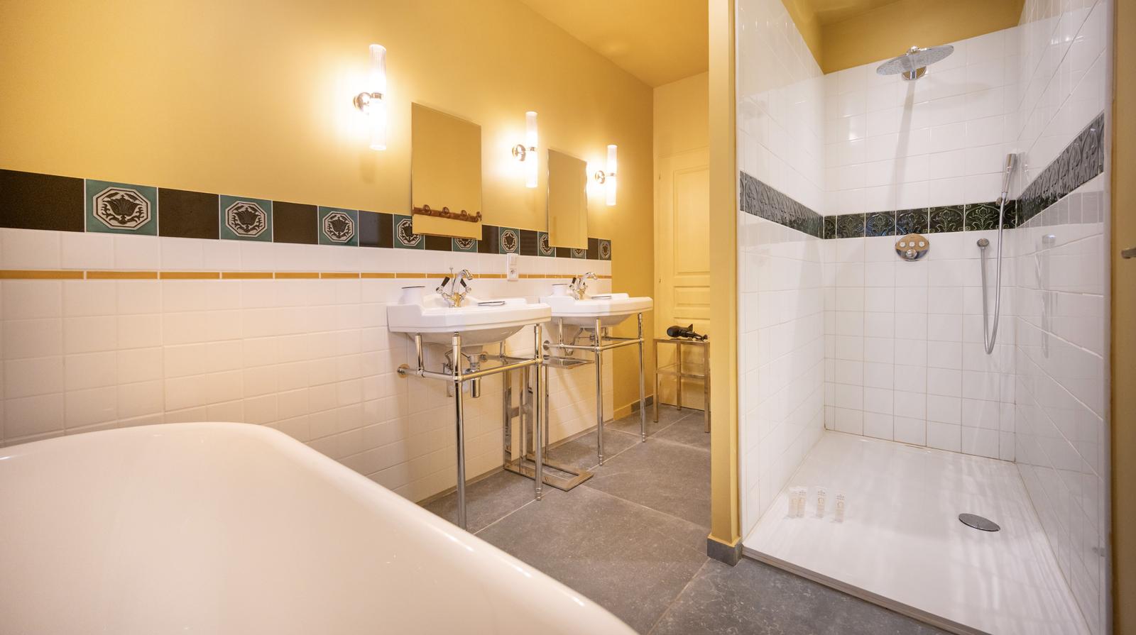Abbeville : chambres d'hôtes Les MyrrhophoresMyrrophores25-8989