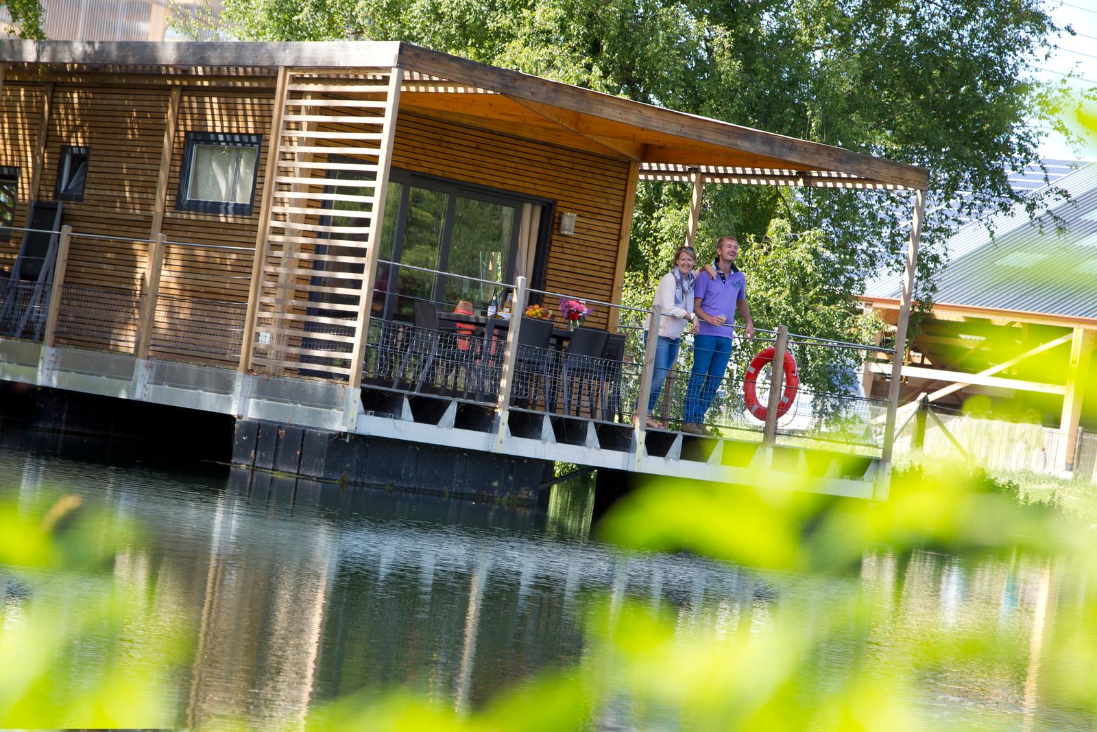 Beauchamps : domaine du Lieu Dieu, hébergement "maison flottante" 19