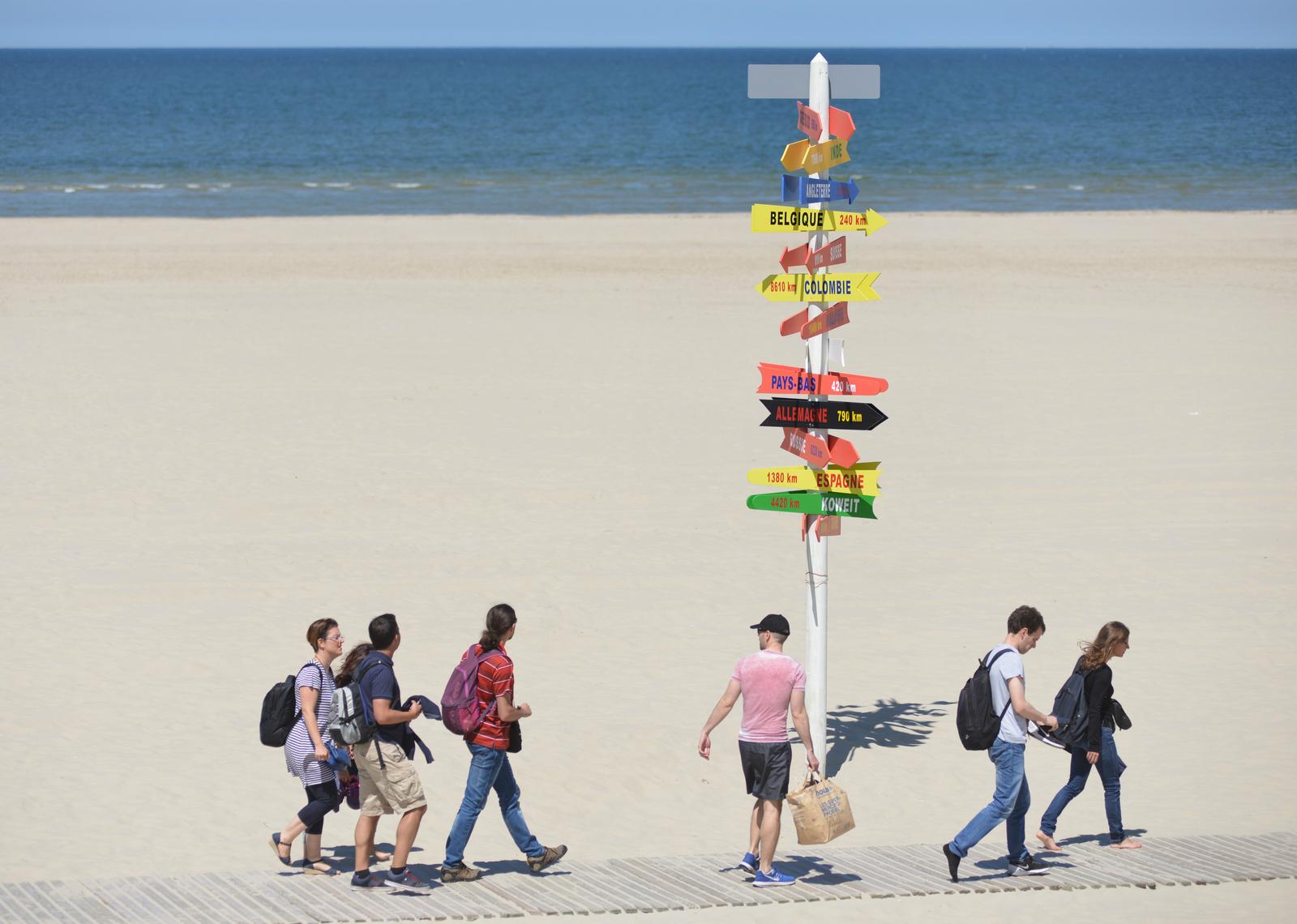 Berck-sur-Mer : groupe d'amis sur la plage