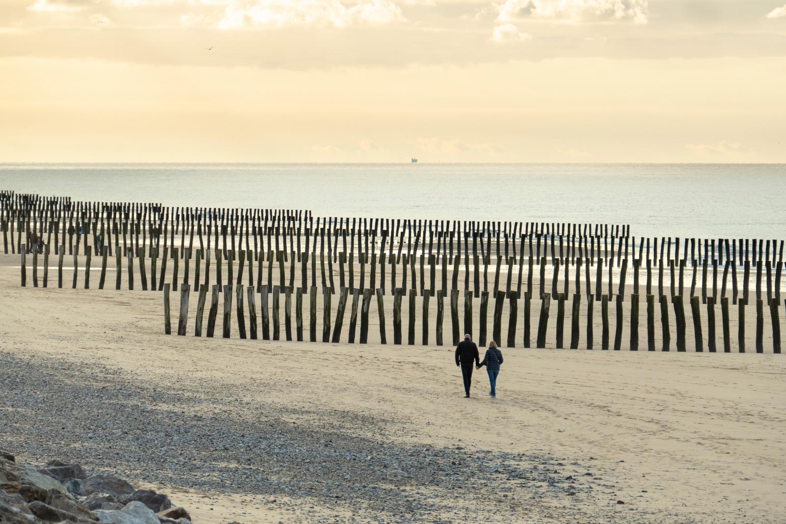 Blériot-Plage : couple au crépuscule