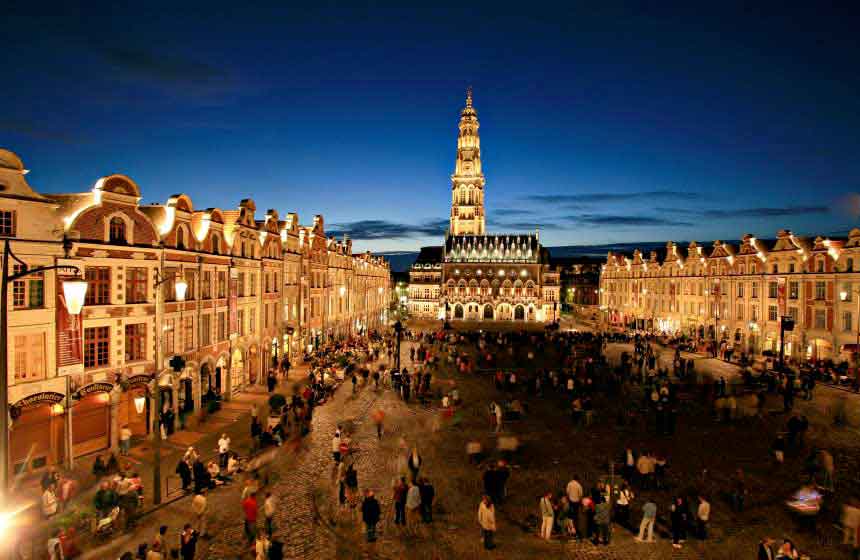 Architecture flamande et très lumineuse à Arras, ce n'est qu'à 25min du riad !