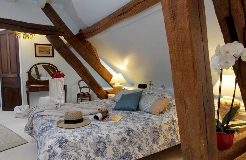 Chambres d'hôtes L'Echappée Belle - Chambre Chantilly dans une reposante déclinaison de bleus - Cauvigny