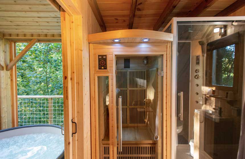 Le sauna de votre cabane Observatoire au Château des Tilleuls