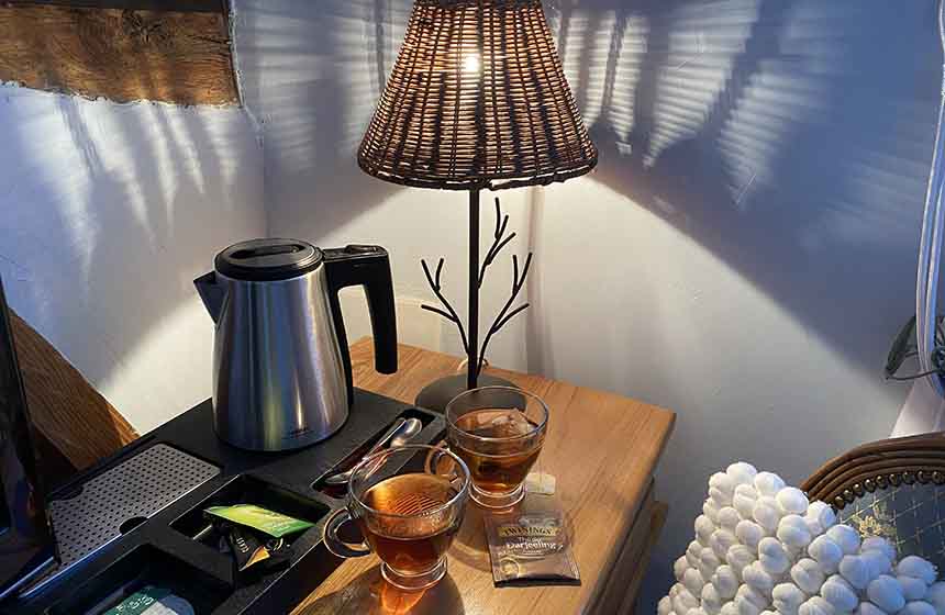 Thé et café à disposition dans votre chambre !