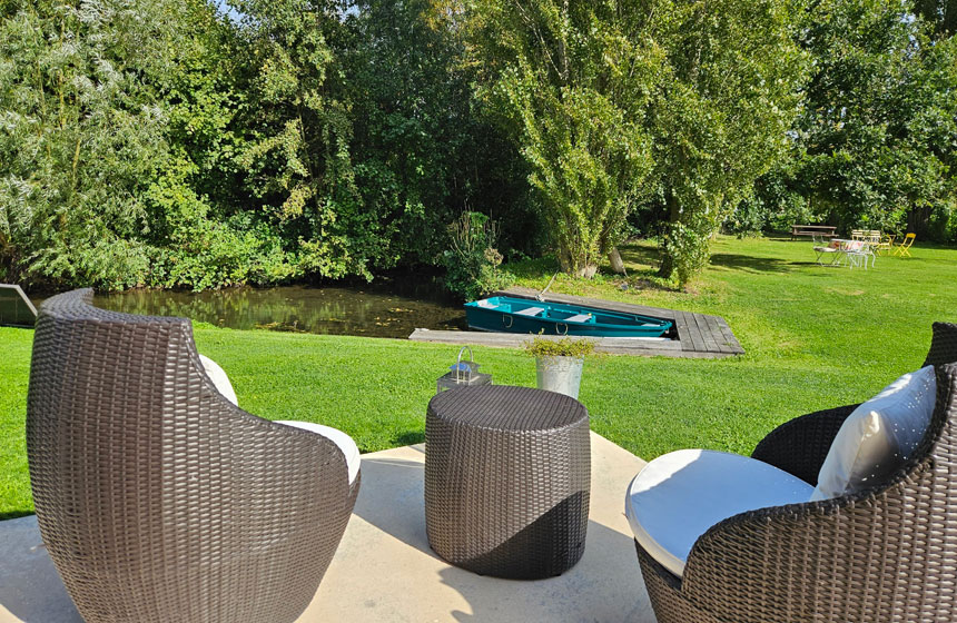 La maison d'hôtes Au jardin sur l'eau à Amiens et son jardin zen