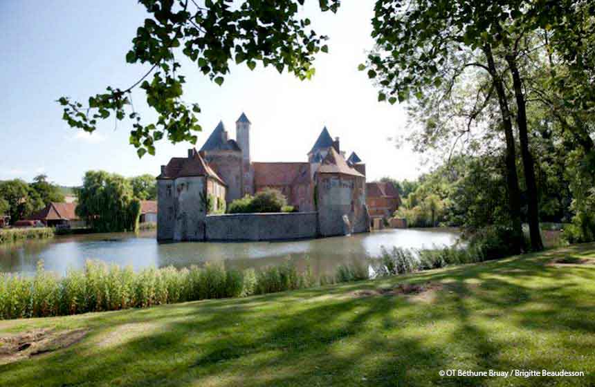Le Château d’Olhain, balade romantique autour d’un château-fort