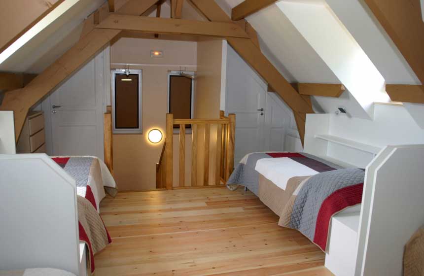 Gîte La Maison Pontonnière - Votre chambre avec 4 lits individuels - Petit Port