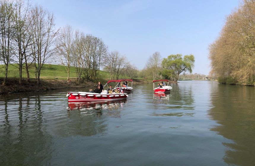 Balade en bateaux électriques sur la Deûle