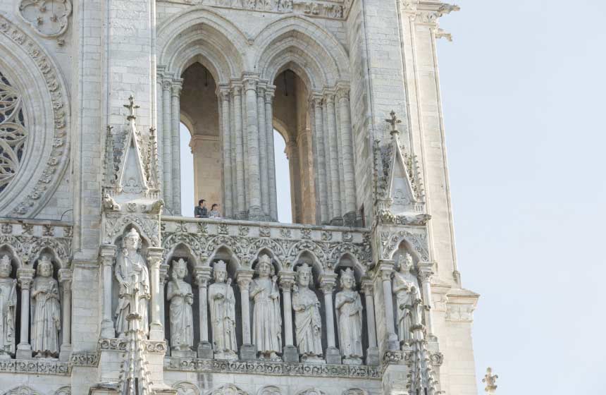 Monter dans les tours de la cathédrale. Sensation vertigineuse !