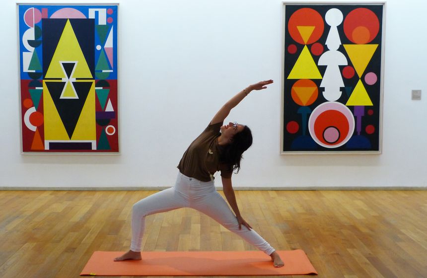 Le Musée Matisse organise régulièrement des séances de yogas devant les oeuvres