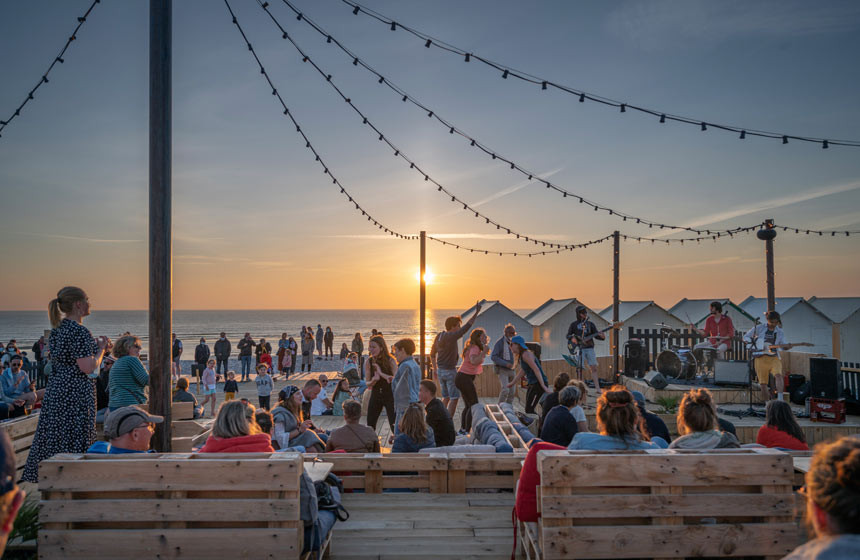 Bar ambiance sur la plage pour partage en famille à Cayeux-sur-mer