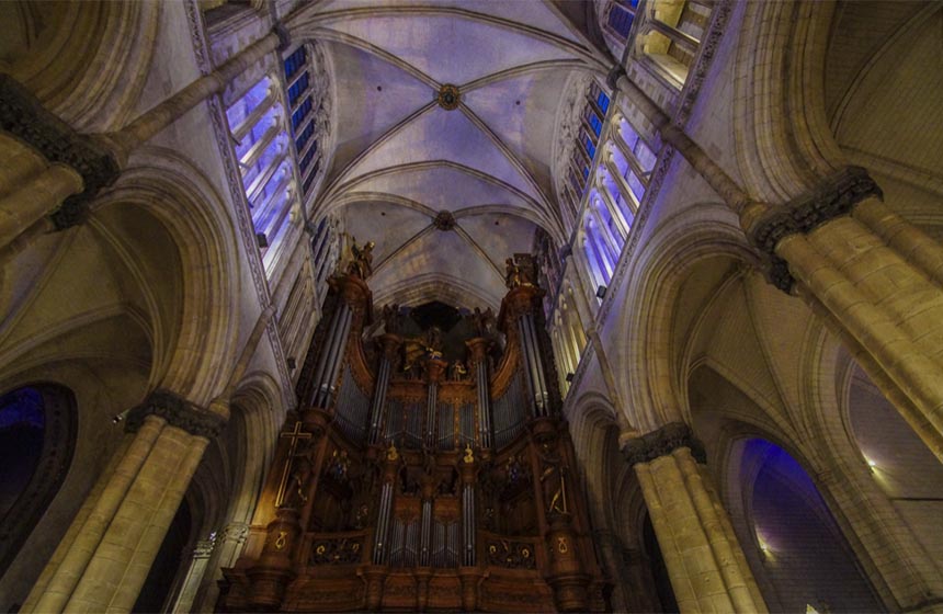 S'étourdir sous les voûtes de la Cathédrale de Saint-Omer