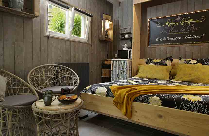 Votre suite-cocoon avec lit king-size, sauna et spa