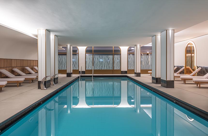 La piscine de l'hôtel Radisson Blu de Malo-les-Bains