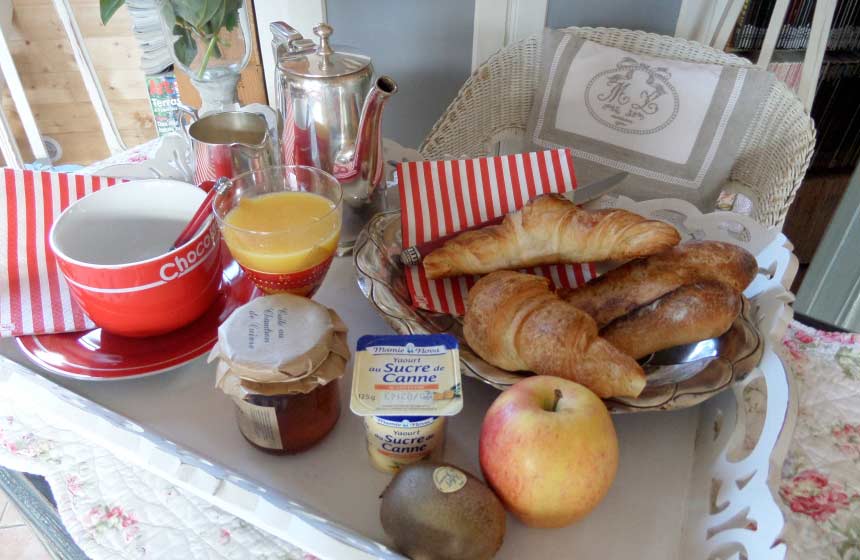 Gîte L'Atelier - Régalez vous avec un copieux petit déjeuner préparé par votre hôte - Belloy sur Somme